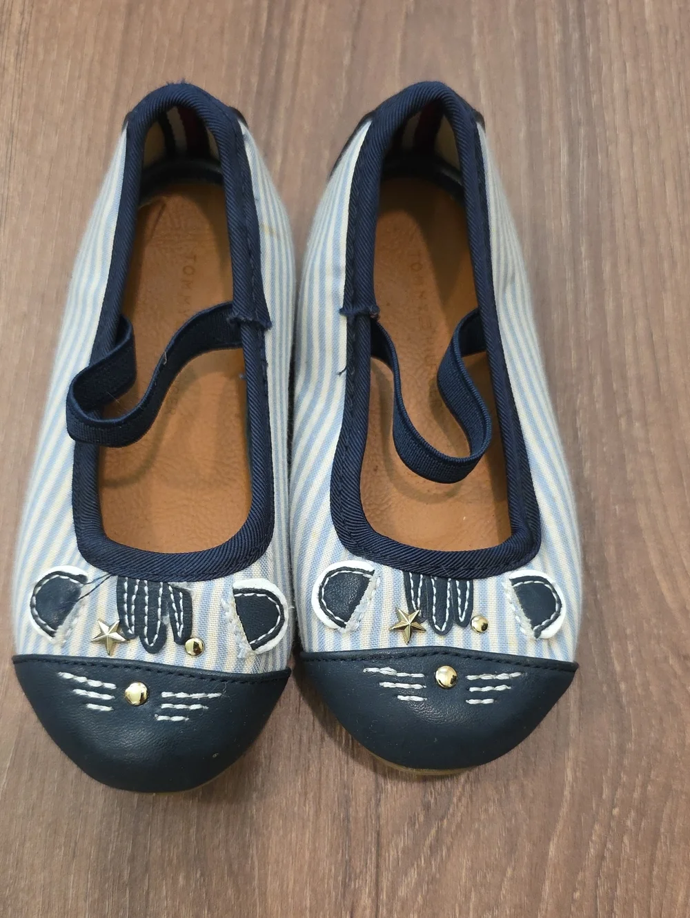 Baby shoes Navy & White TOMMY HILFIGER Striped Mary Jane Shoes. Size 7.
